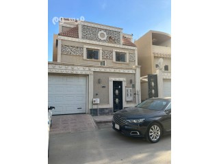 للبيع فيلا مساحة 390 حي الياسمين