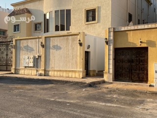 شقة للايجار بمدخل خاص